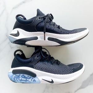 NIKE Joyride Run Flyknit Running Shoe